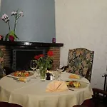 Sure By Western Saint-quentin Ouest Le Pot D Etain Hotel