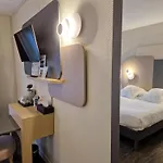Sure By Western Saint-quentin Ouest Le Pot D Etain 3*