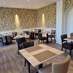 Sure By Western Saint-quentin Ouest Le Pot D Etain 3*