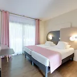 Sure By Western Saint-quentin Ouest Le Pot D Etain 3*