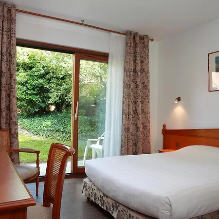 Sure By Western Saint-quentin Ouest Hotel 3*