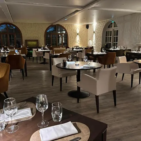 Sure By Western Saint-quentin Ouest Le Pot D Etain 3* Holnon