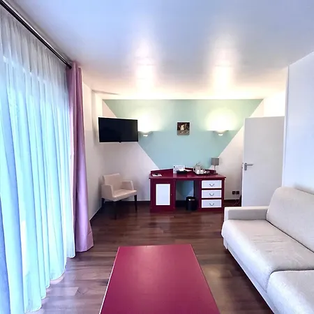 Hotel Sure By Western Saint-quentin Ouest 3*