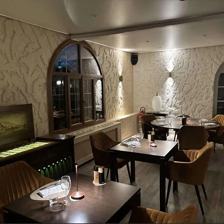 Sure By Western Saint-quentin Ouest Le Pot D Etain 3*