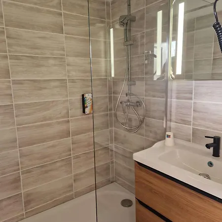 Sure By Western Saint-quentin Ouest Hotel