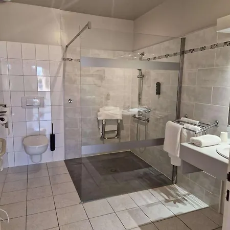 Sure By Western Saint-quentin Ouest Hotel Holnon