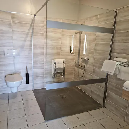 Sure By Western Saint-quentin Ouest Le Pot D Etain Ξενοδοχείο Holnon