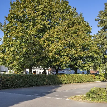 Sure By Western Saint-quentin Ouest Le Pot D Etain Hotel 3*